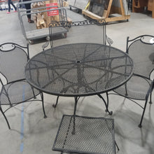 Load image into Gallery viewer, 5 pcs. Patio Set - Kenner Habitat for Humanity ReStore
