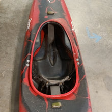 Load image into Gallery viewer, Dagger Crossfire Kayak - Kenner Habitat for Humanity ReStore

