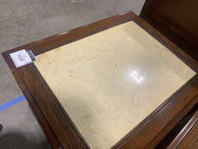 Load image into Gallery viewer, End Table - Kenner Habitat for Humanity ReStore
