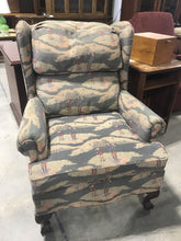 Load image into Gallery viewer, Golf Patterned Armchair - Kenner Habitat for Humanity ReStore
