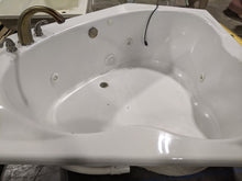 Load image into Gallery viewer, Jacuzzi - Kenner Habitat for Humanity ReStore
