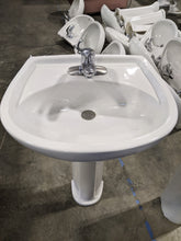 Load image into Gallery viewer, Pedestal Sinks - Kenner Habitat for Humanity ReStore
