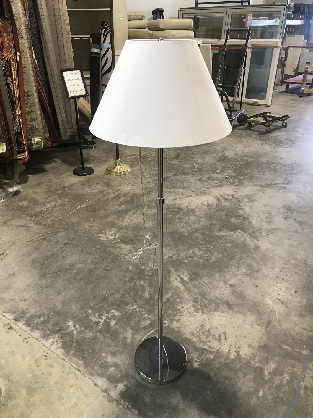 Toulouse Silver and White Floor Lamp - Kenner Habitat for Humanity ReStore